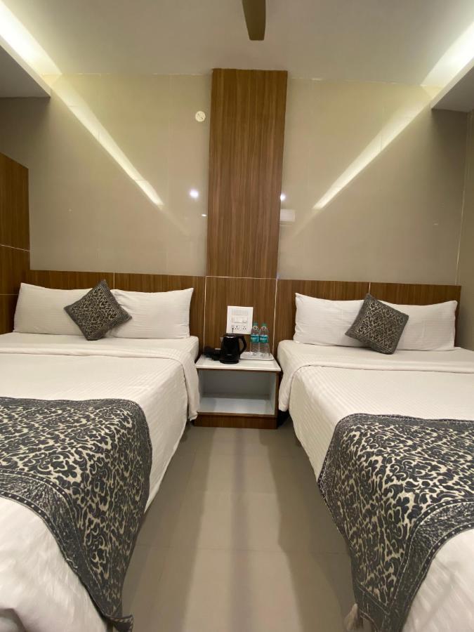 Hotel Sivas Regency Theni Buitenkant foto