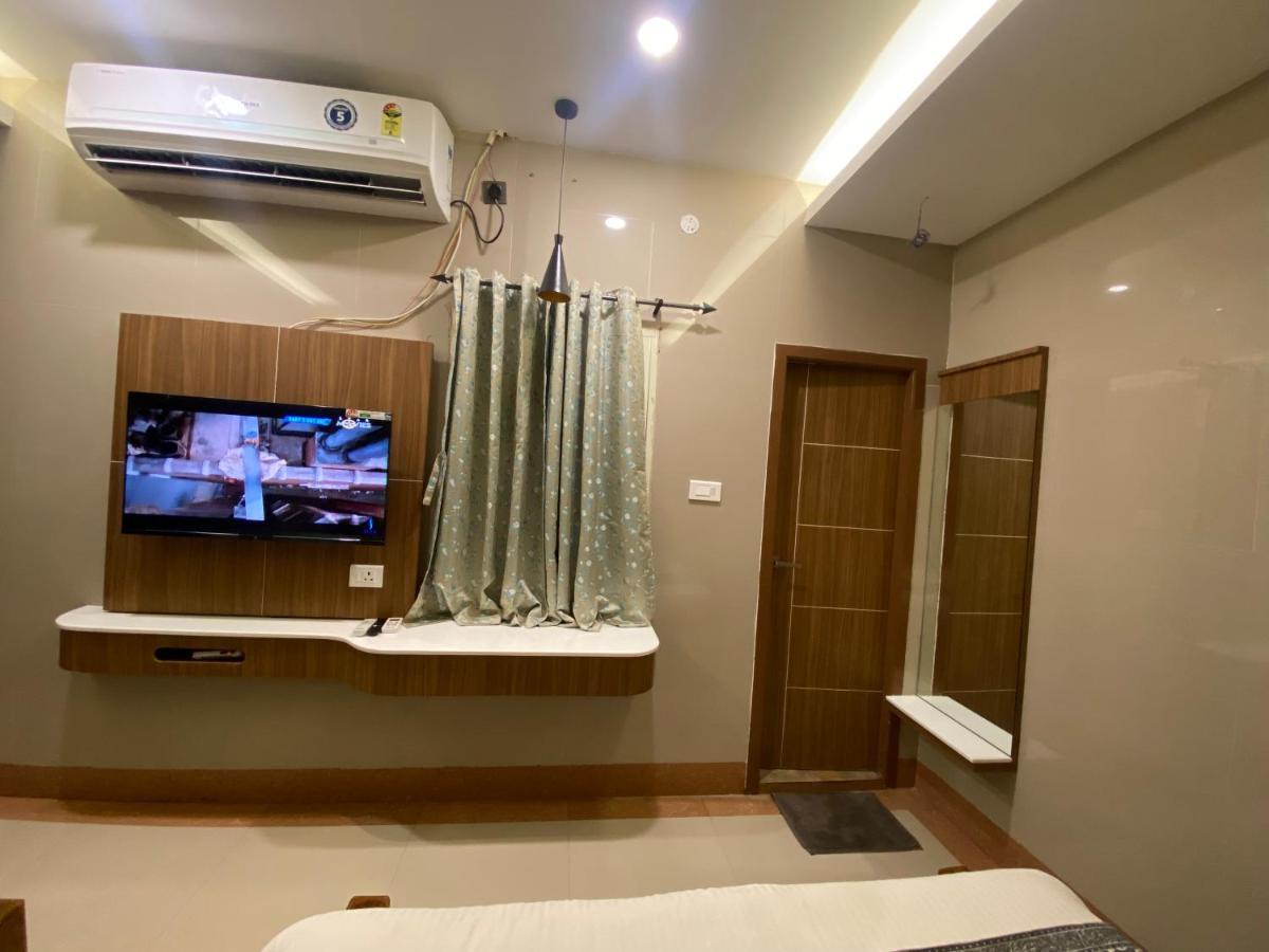 Hotel Sivas Regency Theni Buitenkant foto