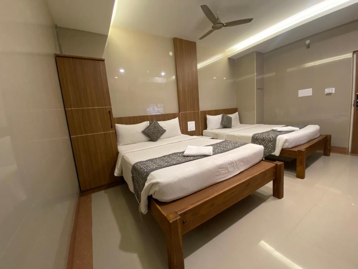 Hotel Sivas Regency Theni Buitenkant foto